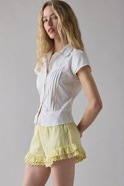 Kimchi Blue Sedona Lace Trim Ruffle Micro Short In Yellow, Women's At Urban Outfitters