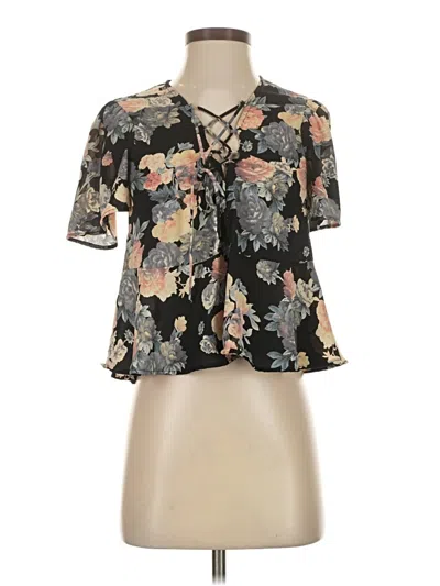 Pre-owned Kimchi Blue Short Sleeve Blouse In Black