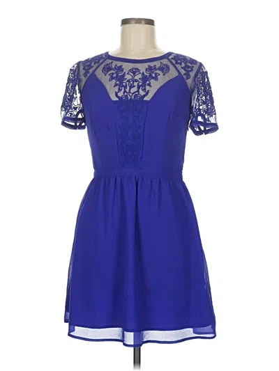 Pre-owned Kimchi Blue Short Sleeve Top Blue Sweetheart Neckline Tops
