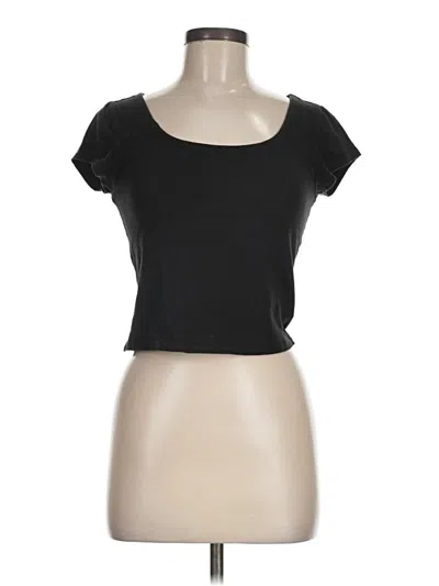 Pre-owned Kimchi Blue Short Sleeve T-shirt In Black