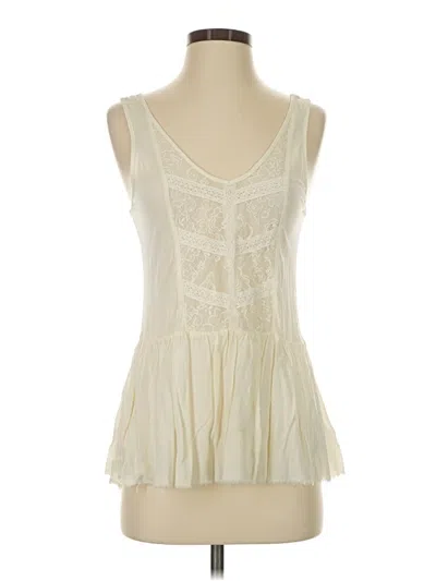 Pre-owned Kimchi Blue Sleeveless Blouse In Ivory