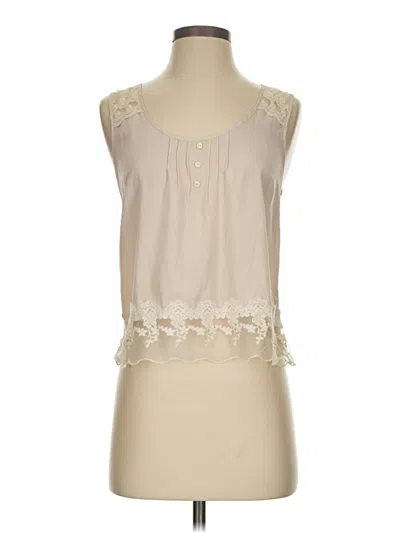Pre-owned Kimchi Blue Sleeveless Blouse In White