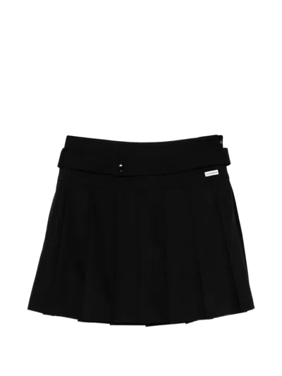 Kimhēkim Belt Pleated Mini Short In Black