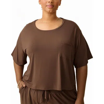 Kindred Bravely Aria Casual Cropped Short Sleeve Top In Brown