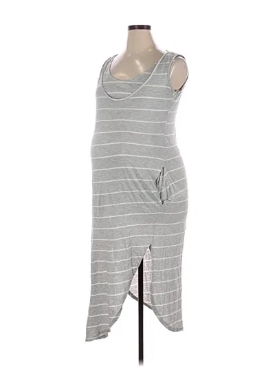 Pre-owned Kindred Bravely Casual Dress In Gray