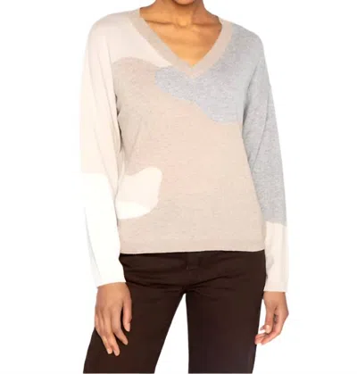 Kinross Intarsia Easy Vee Top In Taupe Multi In White
