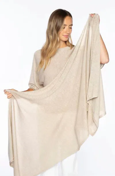 Kinross Linen Lurex Wrap In White In Neutral
