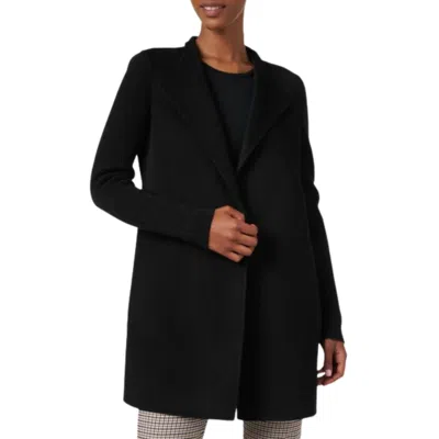 Kinross Rib Sleeve Coat In Black