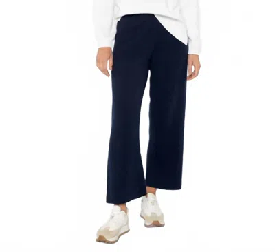 Kinross Wide Leg Pull On Crop Pant In Navy In Blue