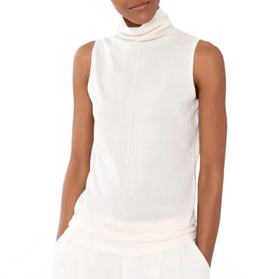 Kinross Women's Seamed Funnel Top In Ivory In White