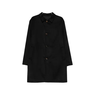 Kired Coats In Black