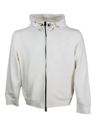 Kired Sweater White