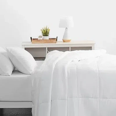 Kirkland's Down Alternative All-season King Comforter In White