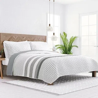 Kirkland's King Quilt Set In Multi