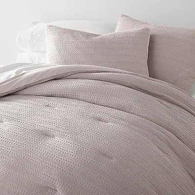 Kirkland's Queen Comforter Set In Pink