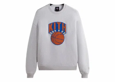 Pre-owned Kith Men's  New York Knicks Retro Ny Nelson Crewneck Sweatshirt In Light Heather Grey In Gray