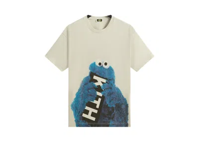 Pre-owned Kith Men's  X Sesame Street Cookie Monster Tee Shirt In Chalk In Gray