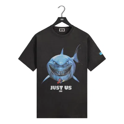 Kith X Disney Pxixar Finding Nemo Graphic T-shirt In Black