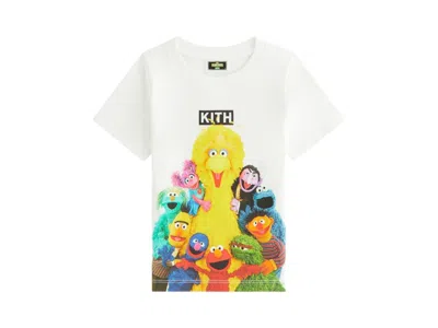 Pre-owned Kith X Sesame Street Kids Group Hug Tee Shirt In White