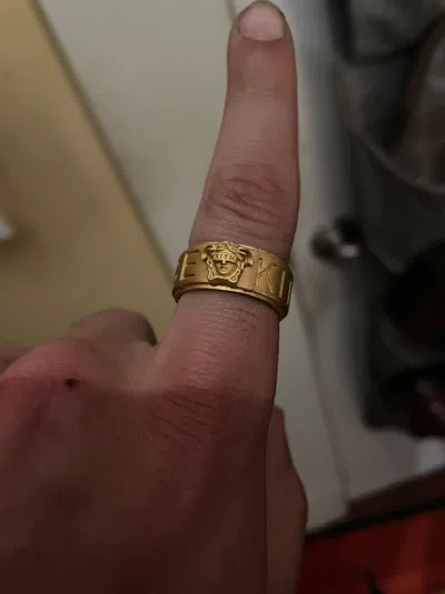 Pre-owned Kith X Versace 2019  Medusa Ring In Gold