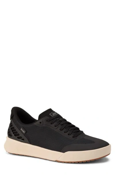 Kizik Austin Hands Free Sneaker In Black