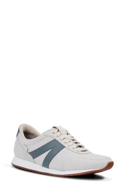 Kizik Milan Monument Hands-free Sneaker In Monument