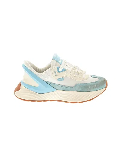 Pre-owned Kizik Sneakers In White