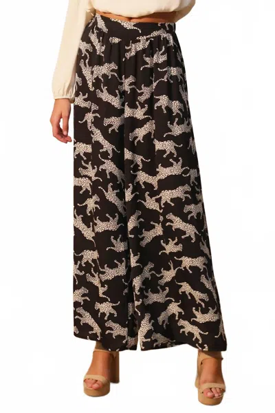Kld. Signature Animal Print Wide Leg Pant In Black