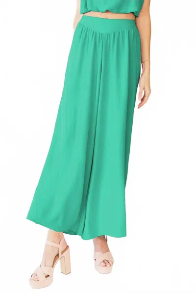 Kld. Signature Solid Wide Legged Pants In Green