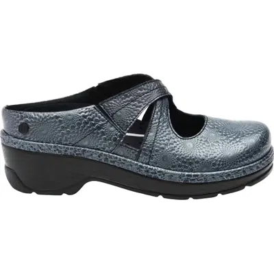 Klogs Footwear Women's Carolina Criss Cross Straps Clogs In Steel Blue In Gray
