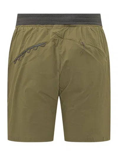 Klättermusen Klattermusen Innovative Technical Shorts With Adjustable Waistband In Olive