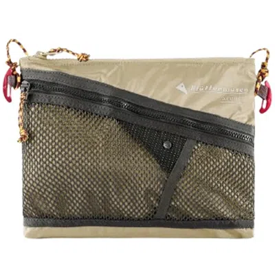 Klättermusen Medium Knitted Handbag In Putty Grey