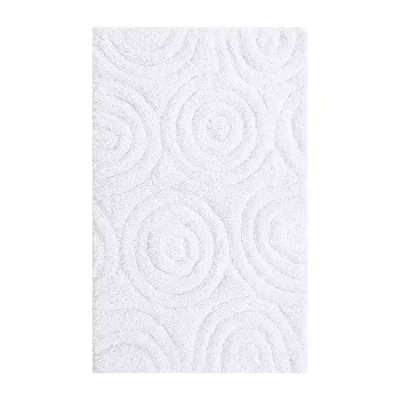 Knightsbridge Circles Bath Rug In White