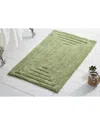 Knightsbridge Racetrack Bath Rug In Green