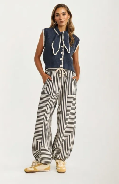 Knit & Lounge Knit And Lounge Sleeveless Knit Oversized Bow Collar Contrast Trim Vest In Blue