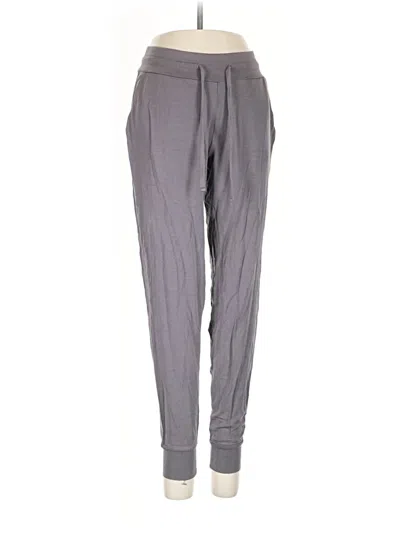 Pre-owned Knix Casual Pants In Gray