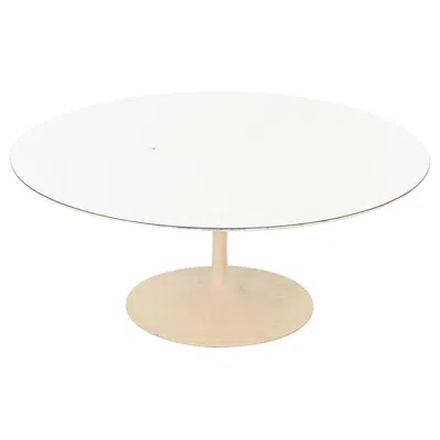 Pre-owned Knoll 1974 Eero Saarinen For  36 Inch Round Coffee Table In White Laminate
