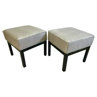 Pre-owned Knoll Pair Of Square Stools In Luxe Silver Shagreen Leather And Walnut Stained Legs