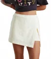 Known Supply Westbrooke Pull On Skort In Pearl In Beige