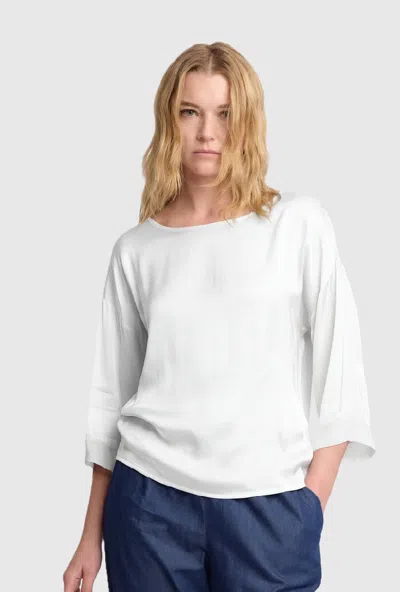 Kocca Blue White Woman