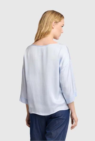 Kocca Blue Woman Blue In White