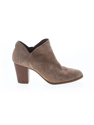 Pre-owned Koolaburra By Ugg Ankle Boots In Brown