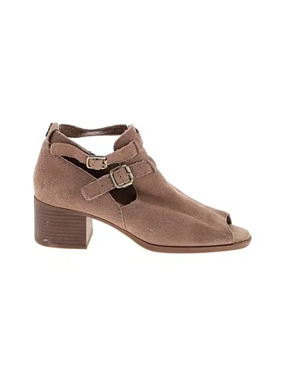 Pre-owned Koolaburra By Ugg Sandals In Brown