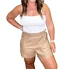 KORI FAUX LEATHER SHORTS IN CAMEL