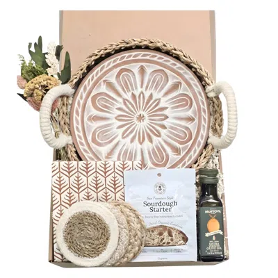 Korissa Neutrals Bread Warmer Gift Box With Sourdough Starter, Olive Oil And Tea Towel - Flower Round In Green