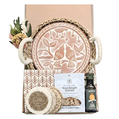 Korissa Neutrals Bread Warmer Gift Box With Sourdough Starter, Olive Oil And Tea Towel - Lovebirds Round In Pink