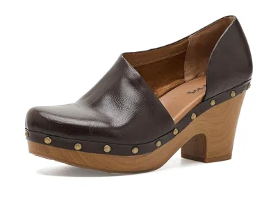Korks Arielle Women's Shoes Brown: 9 M, Nubuck