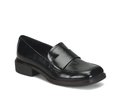 Korks Bina Loafer In Black