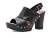 Korks Kristian Platform Sandal In Black