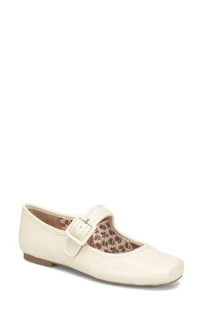 Korks Portia Flat In White